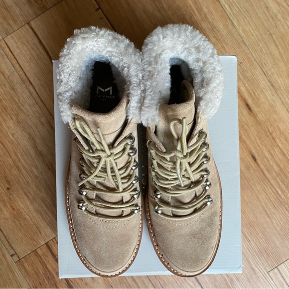 NEW Marc Fisher Cade Shearling Lace Up Combat Bootie in Light Natural 8 - Picture 3 of 11